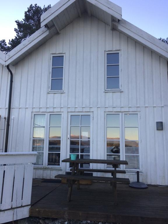Sponavik Camping Hotel Stord Exterior photo